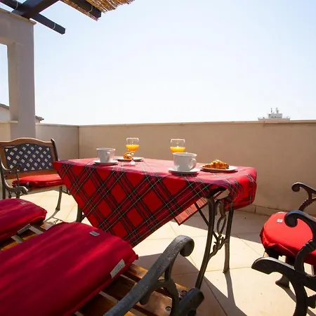 Slobodan Apartment Makarska